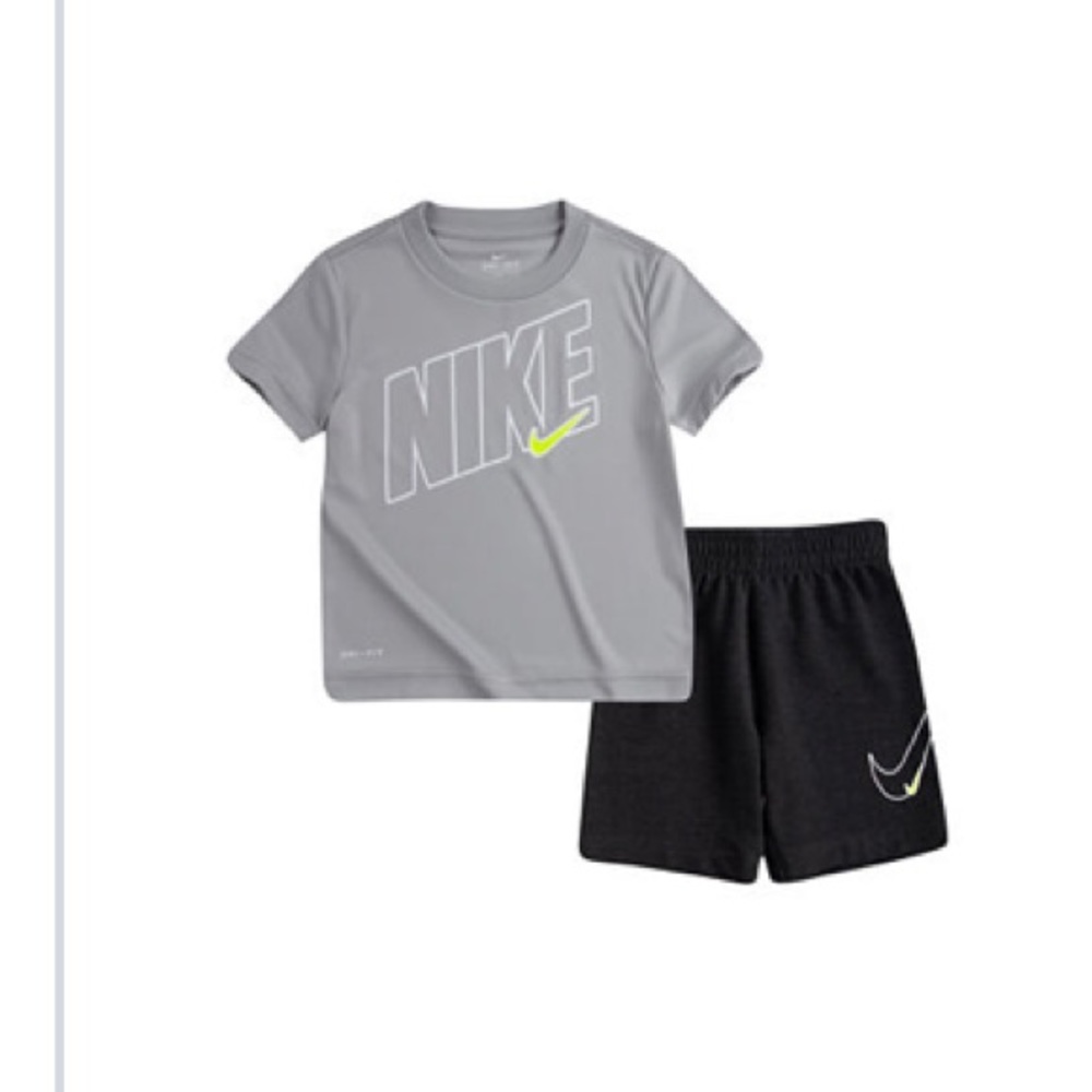 NWT Nike Short set size 4t